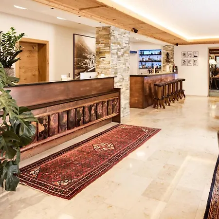 Quality Hosts Arlberg Garni Mössmer 4* St. Anton am Arlberg