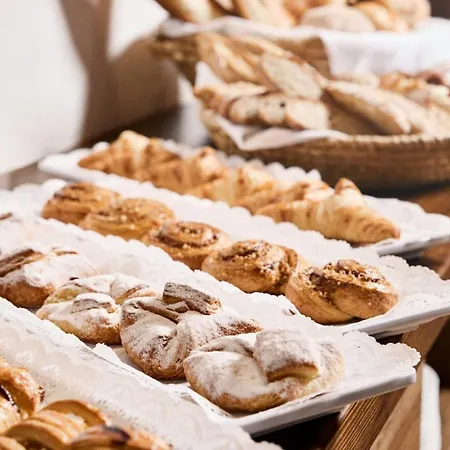 Quality Hosts Arlberg Garni Mössmer