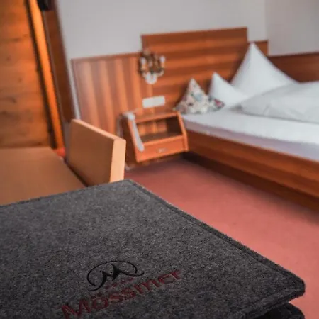 Quality Hosts Arlberg Garni Mössmer