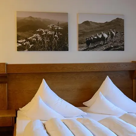 Hotell Garni Mössmer Sankt Anton am Arlberg