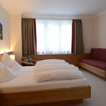 Garni Mössmer 4*