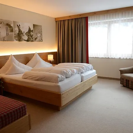 Quality Hosts Arlberg Garni Mössmer