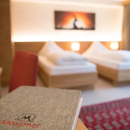 Quality Hosts Arlberg Garni Mössmer